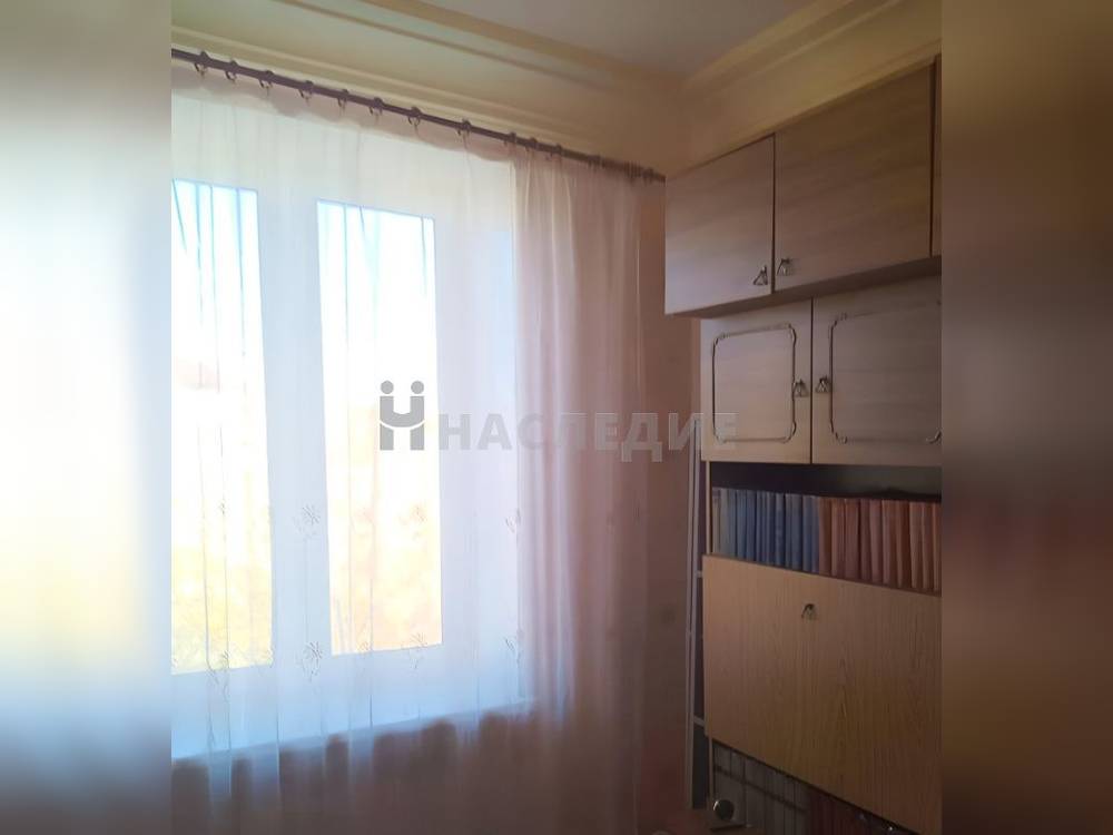 3-комнатная квартира, 63 м2 5/5 этаж, Центр, ул. Ворошилова - фото 1