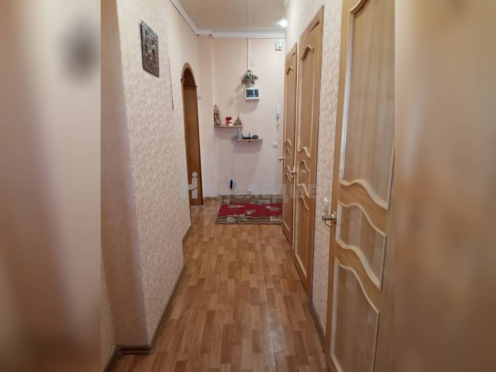 3-комнатная квартира, 63 м2 5/5 этаж, Центр, ул. Ворошилова - фото 9