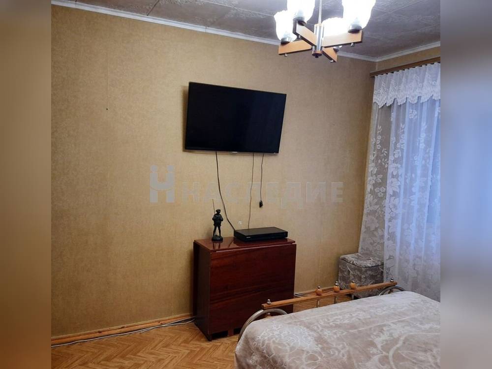 3-комнатная квартира, 57.5 м2 5/5 этаж, Заводской, ул. Парковая - фото 1