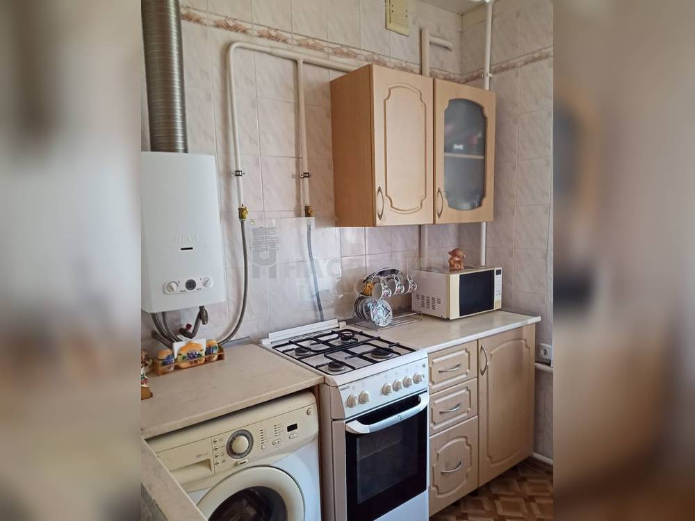 3-комнатная квартира, 63 м2 5/5 этаж, Центр, ул. Ворошилова - фото 6