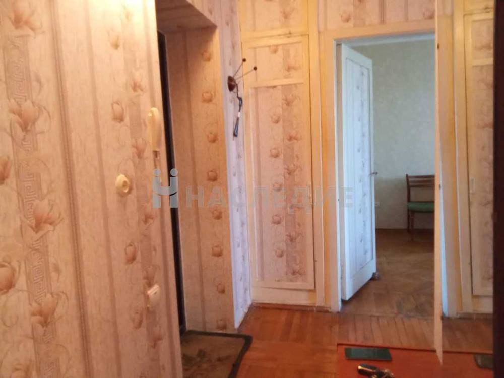 2-комнатная квартира, 44 м2 1/5 этаж, Микрорайон, ул. Красная - фото 12