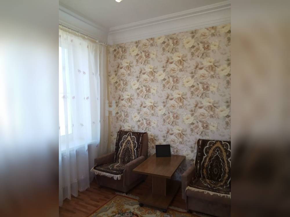 3-комнатная квартира, 63 м2 5/5 этаж, Центр, ул. Ворошилова - фото 3