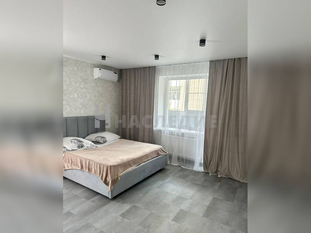 1-комнатная квартира, 40 м2 3/5 этаж, Микрорайон, ул. Ворошилова - фото 1