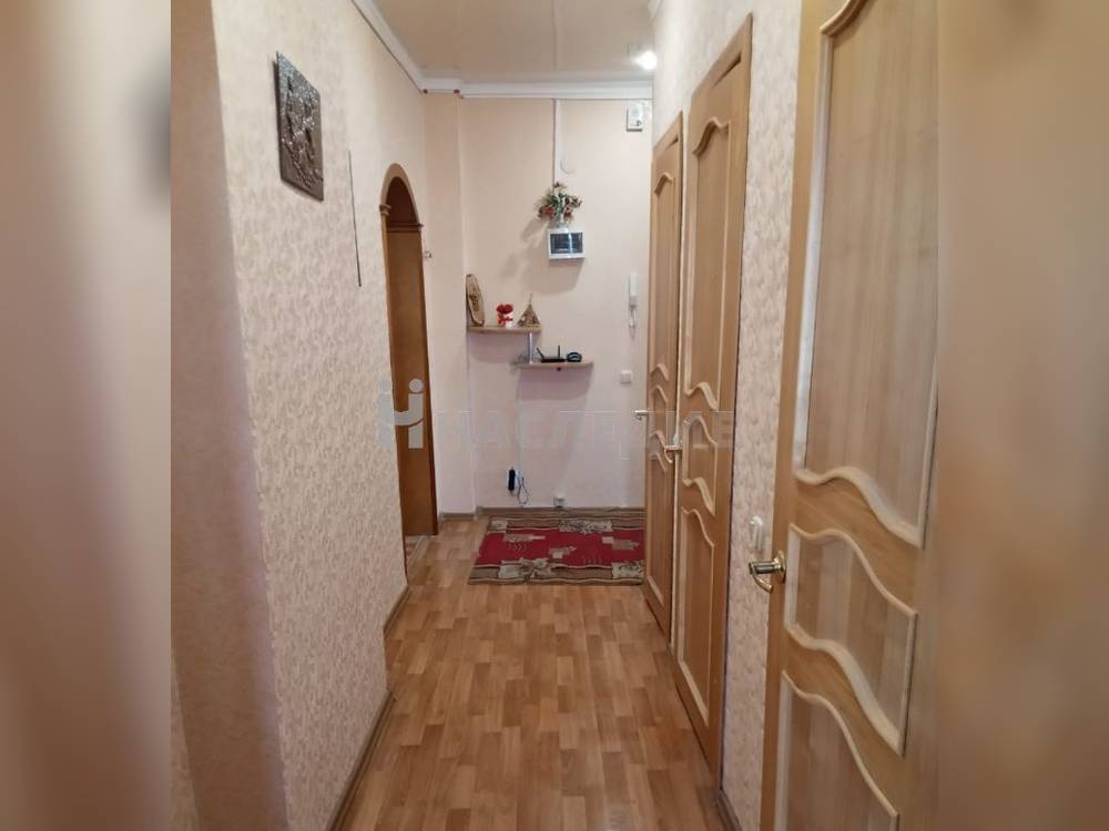 3-комнатная квартира, 63 м2 5/5 этаж, Центр, ул. Ворошилова - фото 2