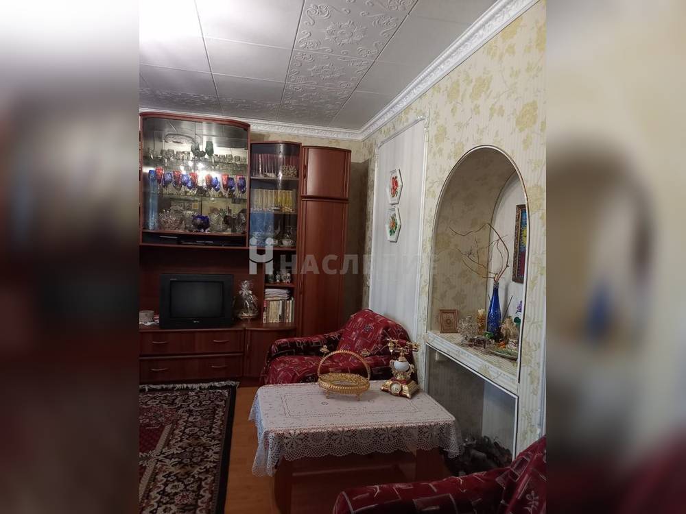 3-комнатная квартира, 61 м2 4/5 этаж, Микрорайон, ул. Ворошилова - фото 1