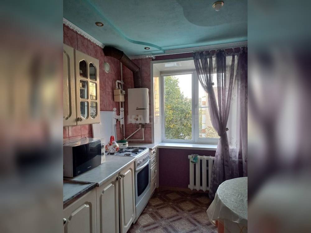 3-комнатная квартира, 61 м2 4/5 этаж, Микрорайон, ул. Ворошилова - фото 5