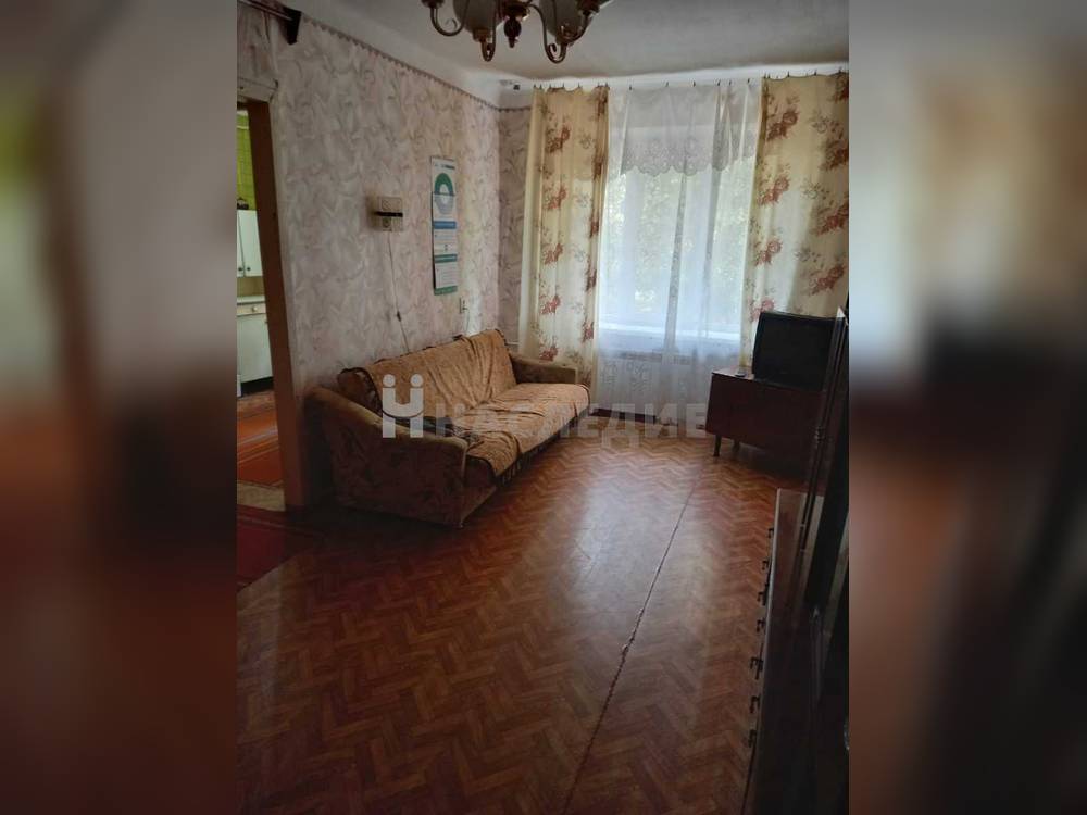 3-комнатная квартира, 53 м2 1/5 этаж, Центр, ул. Ворошилова - фото 1