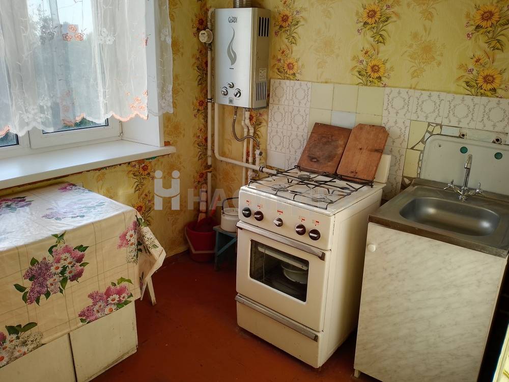 2-комнатная квартира, 44 м2 5/5 этаж, Центр, ул. Ворошилова - фото 6