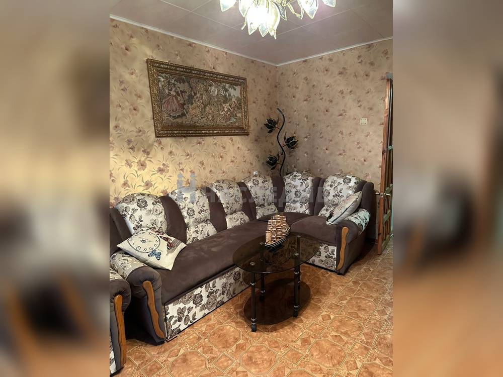 3-комнатная квартира, 58 м2 4/5 этаж, Лиховской, ул. Гагарина - фото 1