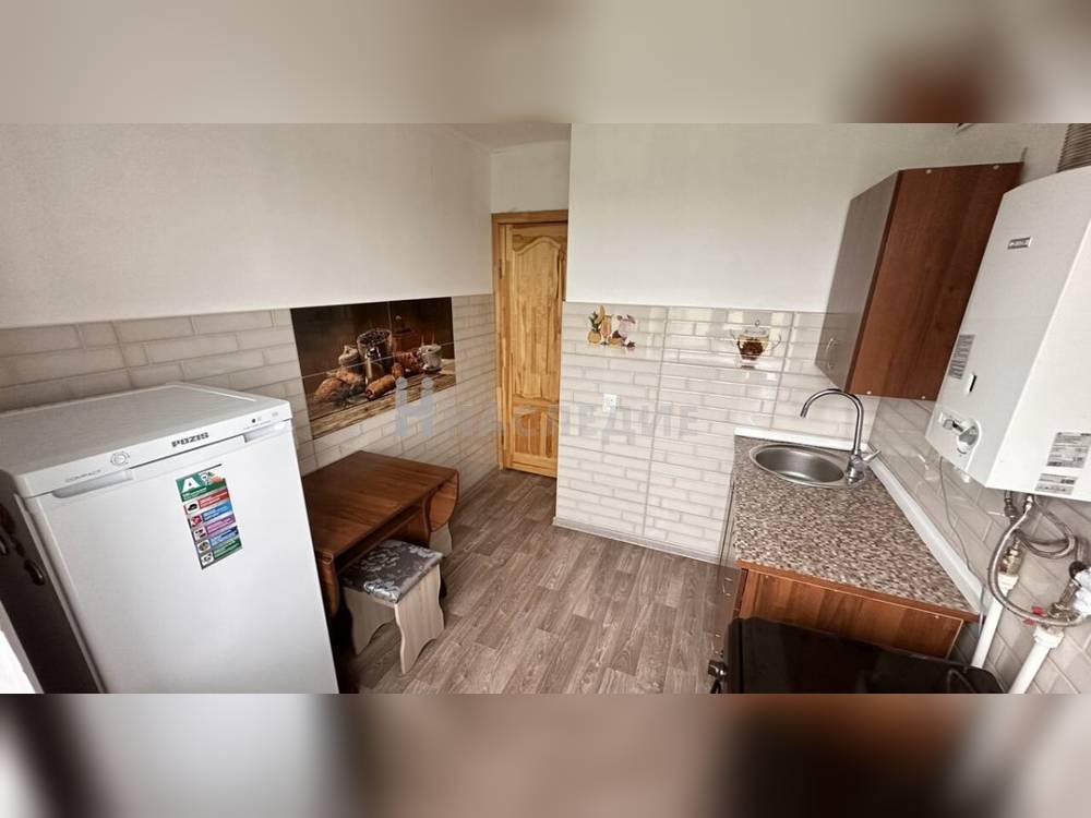 1-комнатная квартира, 32 м2 2/5 этаж, Микрорайон, ул. Красная - фото 1