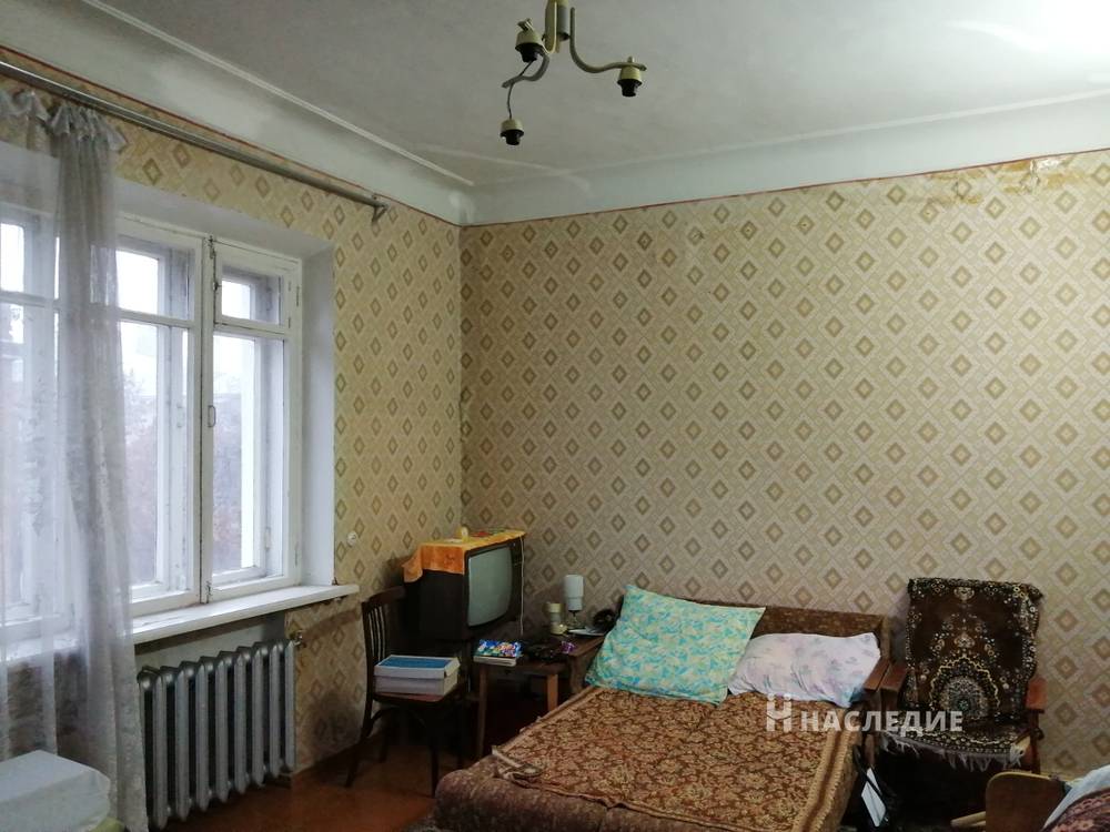 2-комнатная квартира, 56 м2 4/4 этаж, Центр, ул. Ворошилова - фото 1