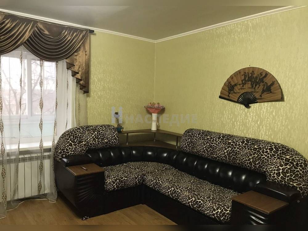 3-комнатная квартира, 63 м2 5/5 этаж, Микрорайон, ул. Красная - фото 2