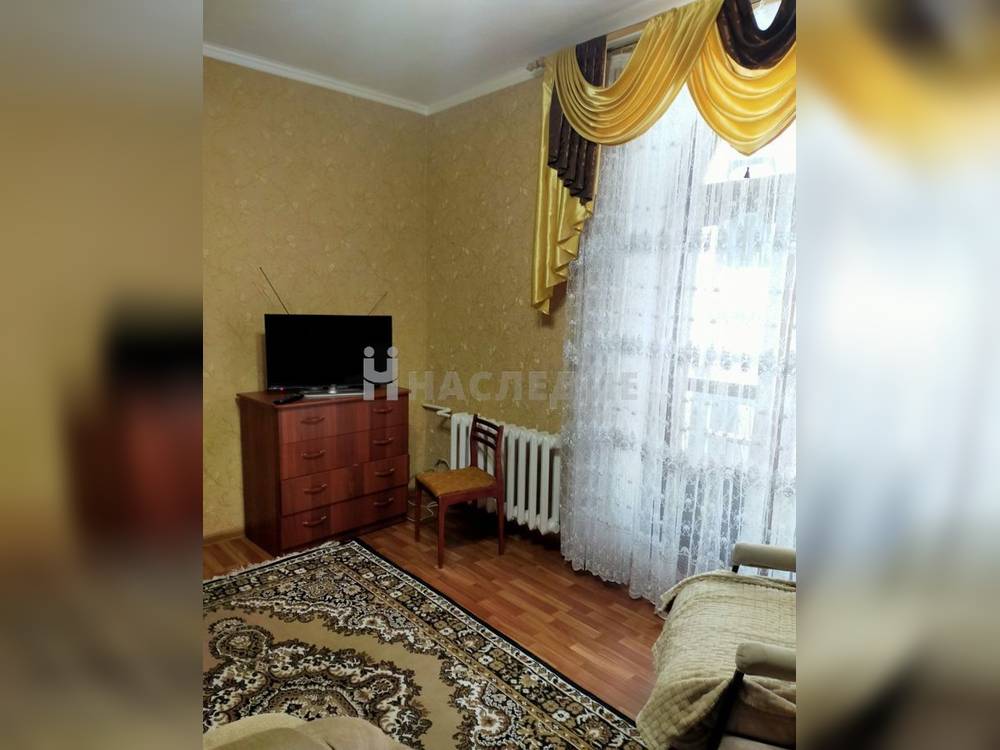 2-комнатная квартира, 54 м2 5/5 этаж, Центр, пр-кт. Карла Маркса - фото 2