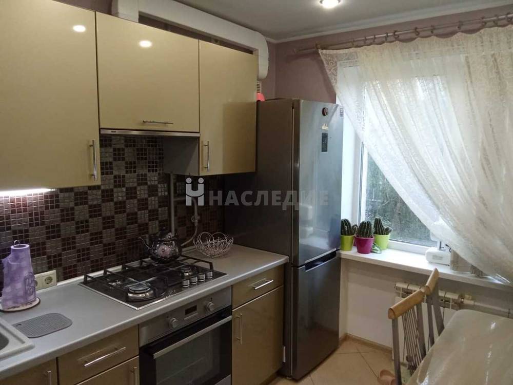 2-комнатная квартира, 48 м2 3/9 этаж, Микрорайон, ул. Красная - фото 9